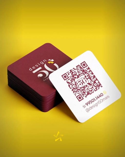 Presença digital profissional, onde o aperto de mão encontra a agilidade do digital.

Você já sentiu que sua marca ficou "parada no tempo"? No mundo do design profissional, a reinvenção é a nossa melhor ferramenta. Meus cartões de visita não carregam apenas um logo, eles são a porta de entrada para uma comunidade que não para de crescer.

O QR code leva você direto para o canal Design 50+, onde compartilho tutoriais técnicos e mensagens de incentivo e estratégias de empreendedorismo para quem decidiu que os 40 ou 50 anos são apenas o começo de uma nova carreira.

♥️Se você também sente que precisa elevar o nível da sua apresentação profissional ,  me chama no Direct para conversarmos sobre o seu projeto!

#MarketingDigital #Networking #DesignerGrafico #QRCode #CartaoDeVisita Inovação MentoriaParaDesigners Publico40mais Publico50mais